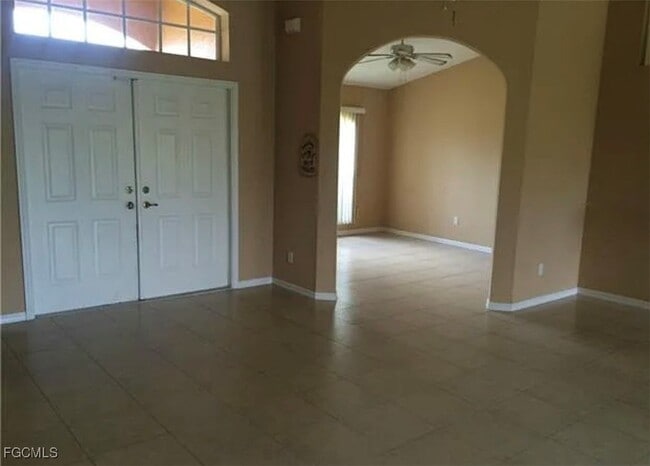 Building Photo - 5245 SW 20th Ave