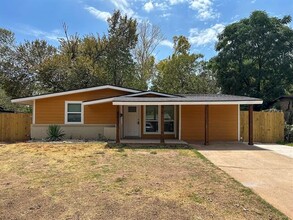 Building Photo - 108 Jenny Kay Ln