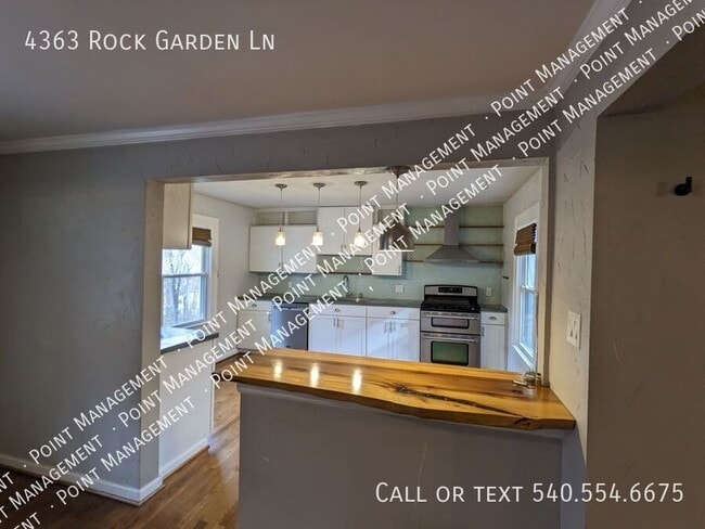 Foto del edificio - 4363 Rock Garden Ln