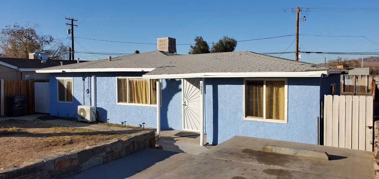 Primary Photo - 1521 Nancy St