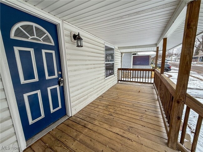 Foto del edificio - 1578 Salem Ave