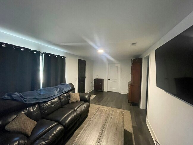 Foto del edificio - 14129 Union Street Extended