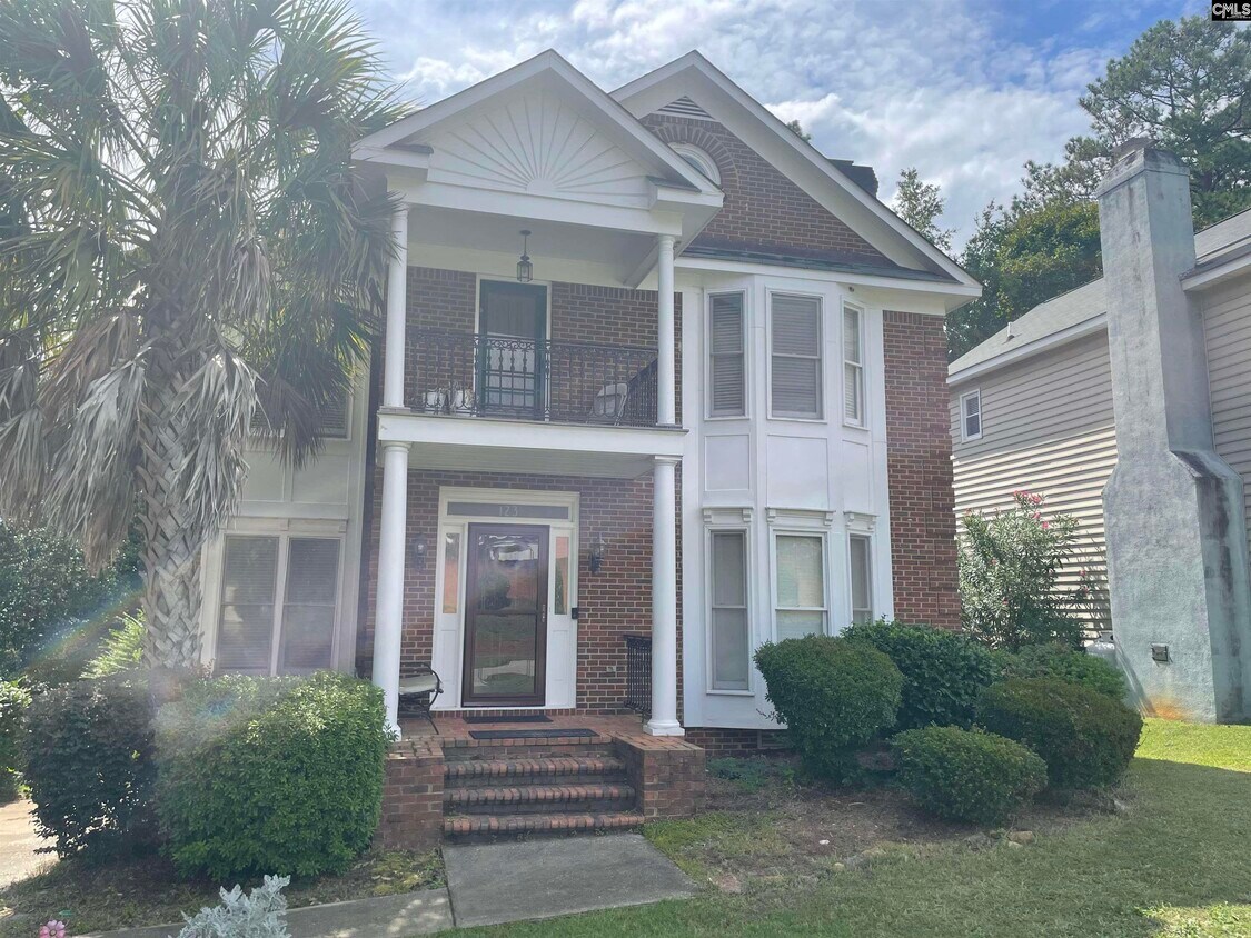 Primary Photo - 123 Heatherstone Rd