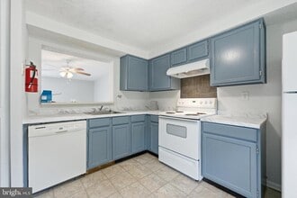 Building Photo - 217 Vista Ct