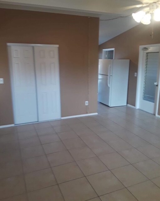 Foto del edificio - 8005 Cristobal Ave