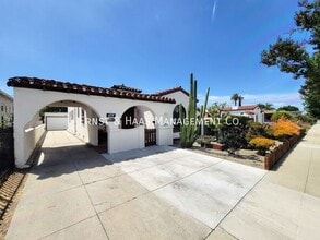 Building Photo - 6229 1/2 Cerritos Ave