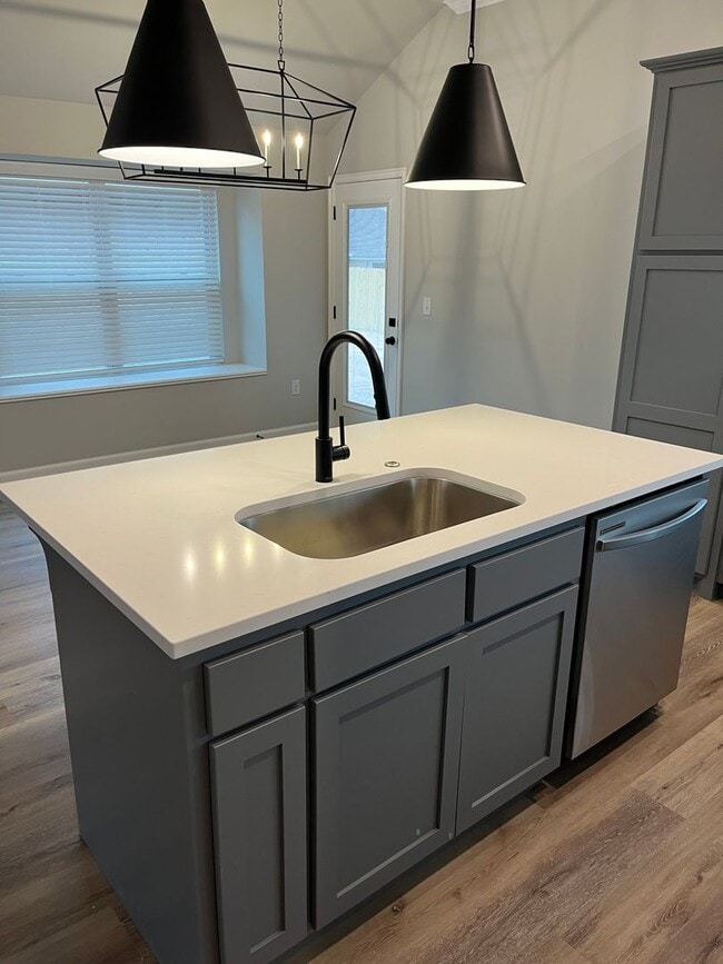 Building Photo - 1st Month Free!