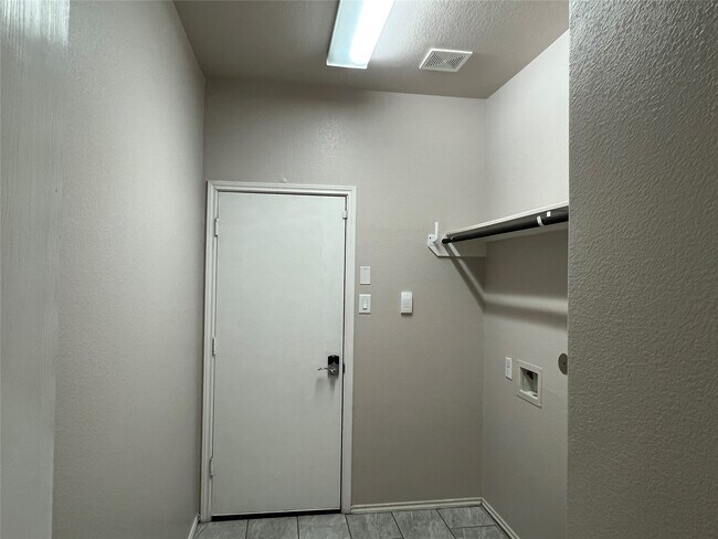 Foto del edificio - 11418 Barbican Court