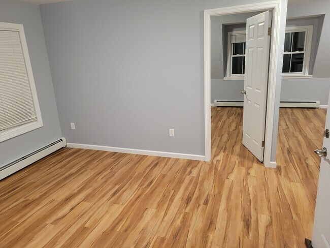 Living room - 506 Liberty St