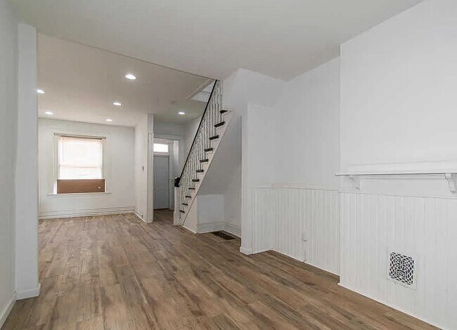 Photo - 2245 N Lambert St House