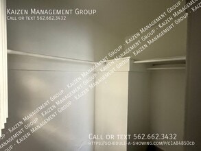 Building Photo - 534 W 14th St