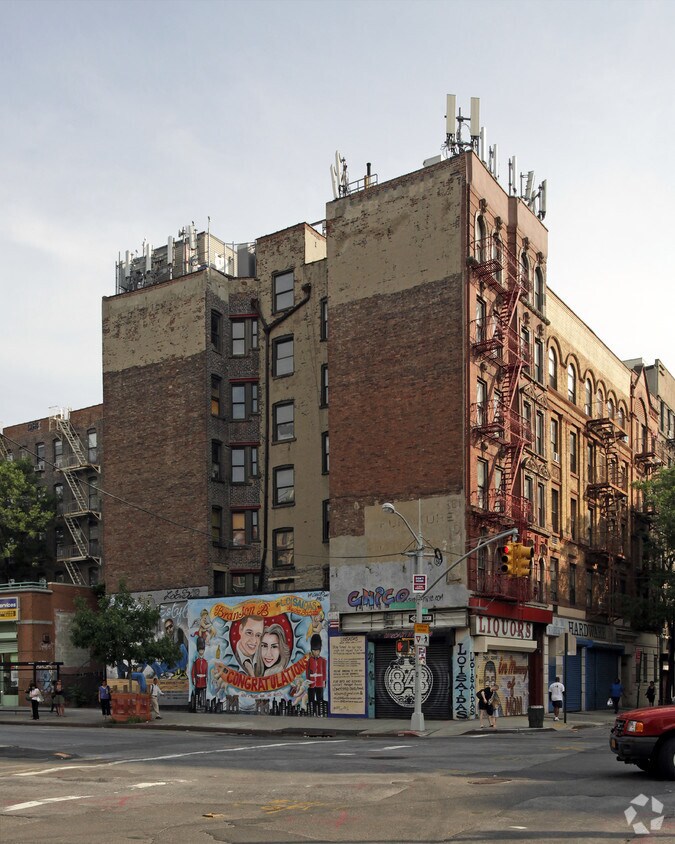 Building Photo - 6 Avenue B
