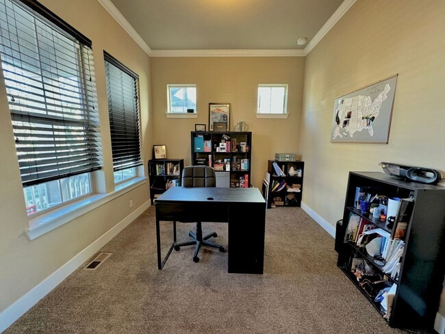 Photo - Spacious Backyard House