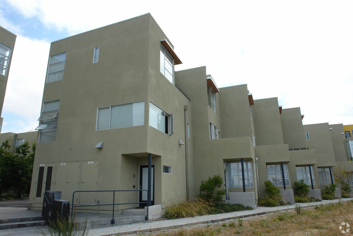 Building Photo - 1334 Powell St