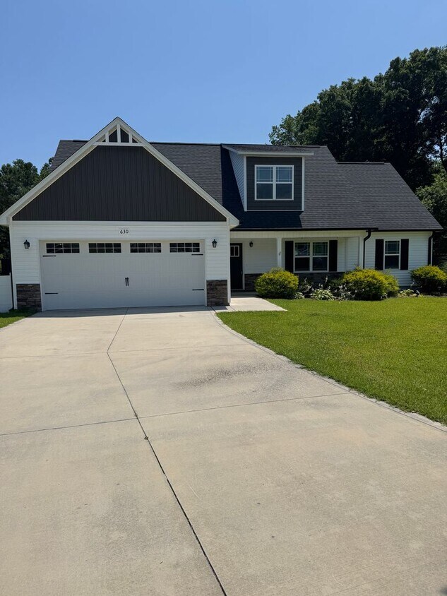 Foto del edificio - Ranch Holly Ridge Home Available Now!