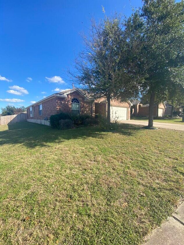 100 S Treasure Oaks Dr, Leander, TX 78641 House Rental in Leander, TX