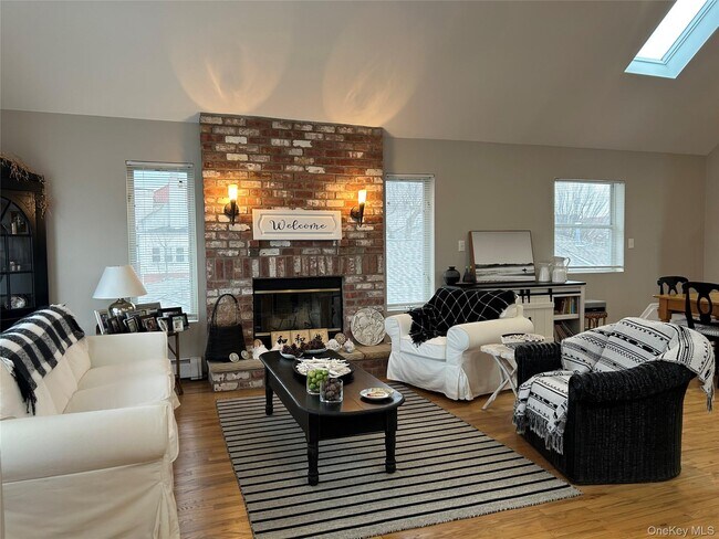 Foto del edificio - 259 Lincoln Blvd