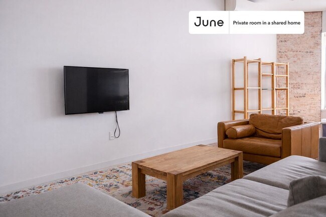 Foto del edificio - Room in Shared 2 bed/2 bath home