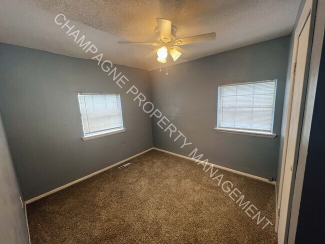 Foto del edificio - **May Promotion** Newly Remodeled Single F...