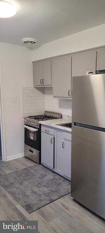 Foto del edificio - 7712 Watson St