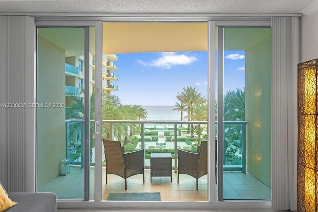 Foto del edificio - 2501 S Ocean Dr