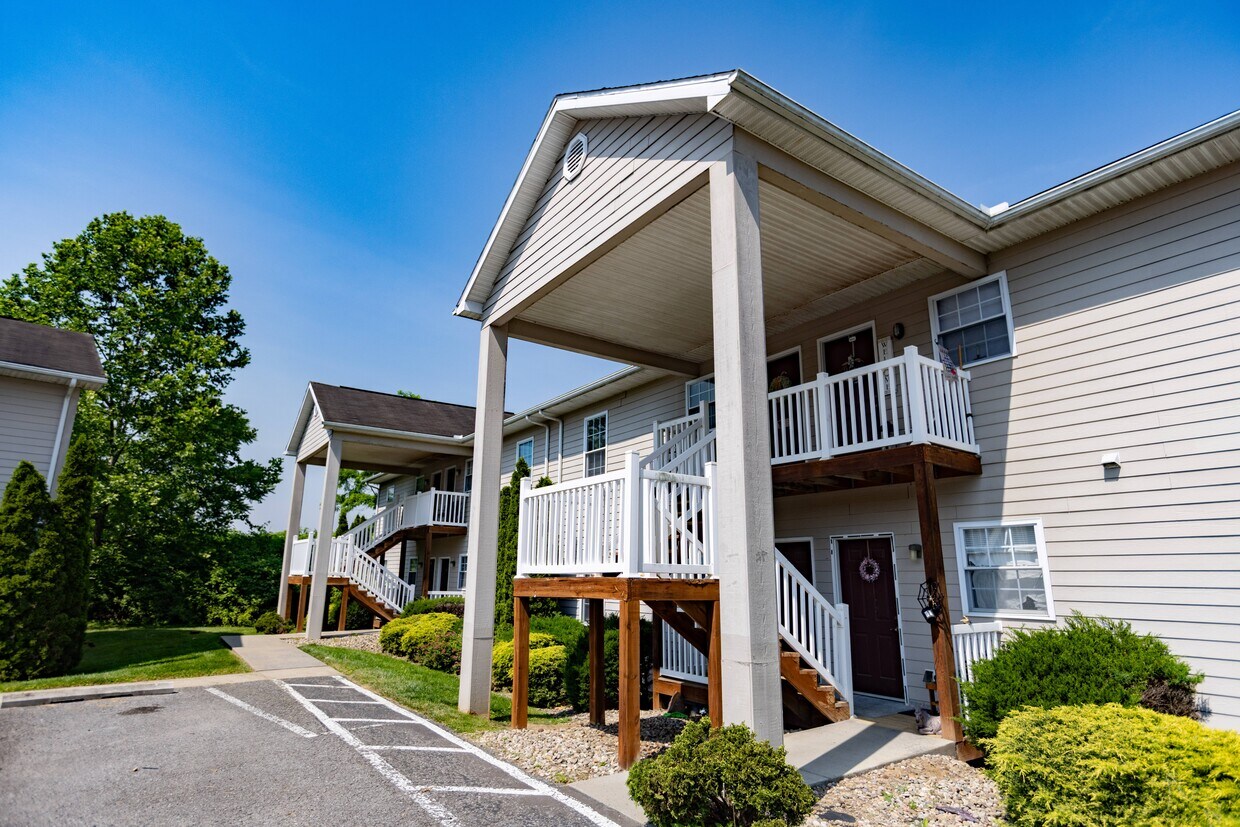 Exterior con viento cruzado - Crosswinds Apartments
