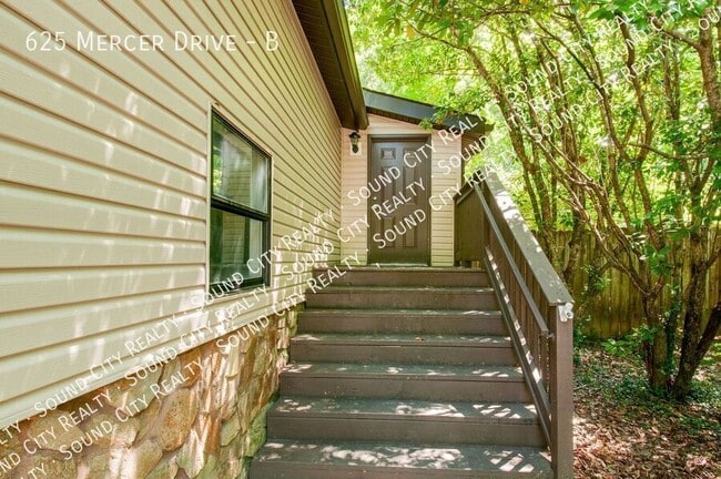Photo - 625 Mercer Dr Apartment
