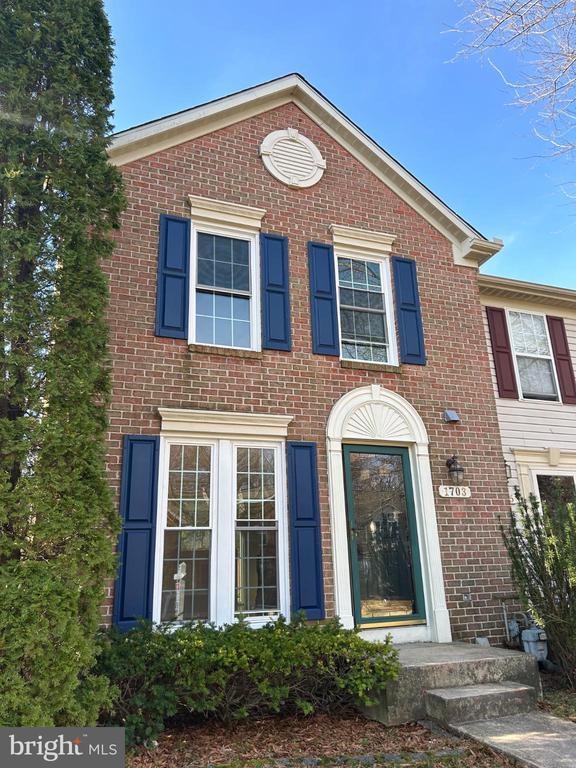 Foto principal - 1703 Bluffs Island Ct