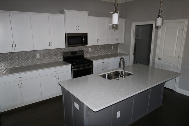 Foto del edificio - 4601 SW Lilly St