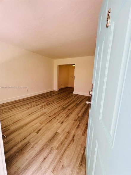 Photo - 1135 Euclid Ave Apartment