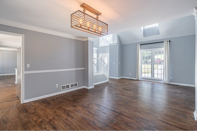 Photo - 1321 Yorktown Cir House