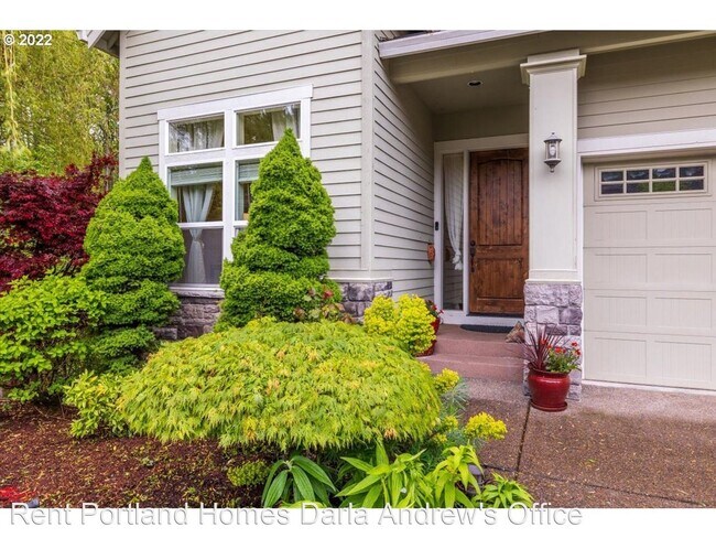 Building Photo - 4 br, 3.5 bath House - 1427 NW Mayfield Road