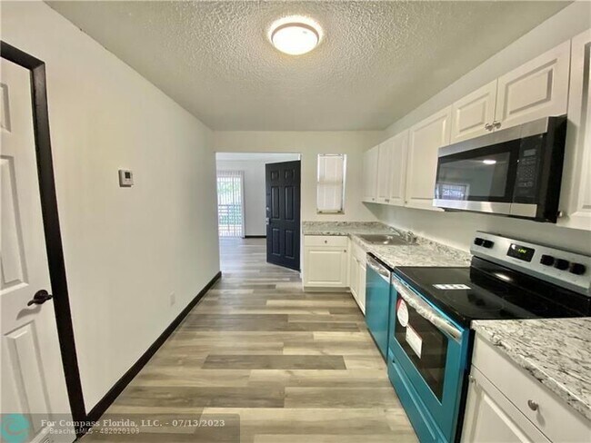 Foto del edificio - 411 SE 10th St