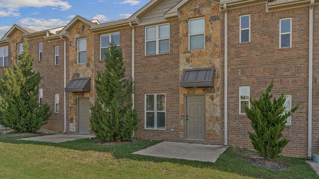 Building Photo - 4909 Reserve Blvd