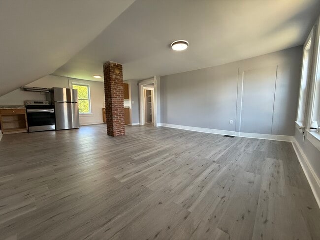 Foto del edificio - 33 Old Brattleboro Rd