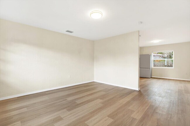 Building Photo - 1535 Arthur Blvd