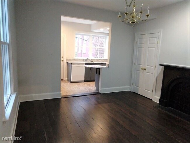 Building Photo - 1005 E Capitol St SE