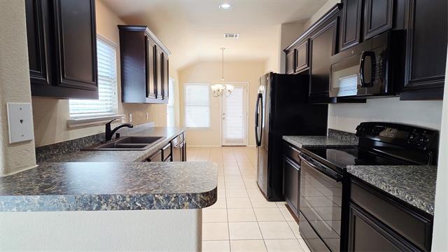 Foto del edificio - 4031 Merriman Dr