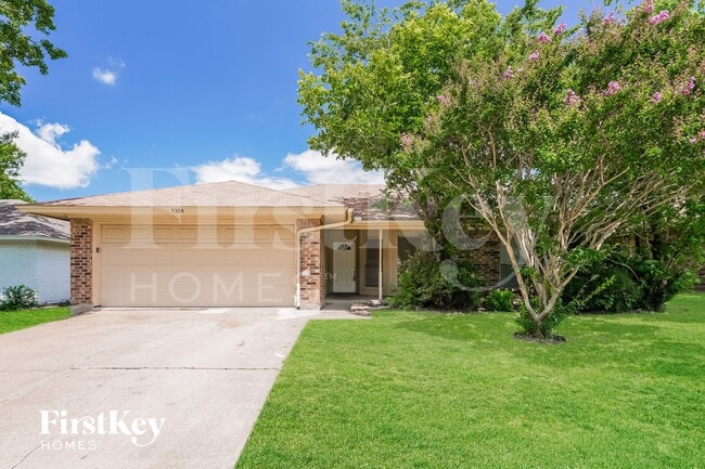 Building Photo - 5304 Tamarack Ct