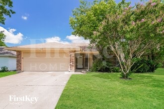 Building Photo - 5304 Tamarack Ct