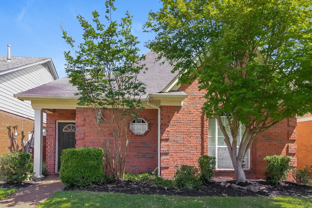 Primary Photo - 8696 Eagle View Dr
