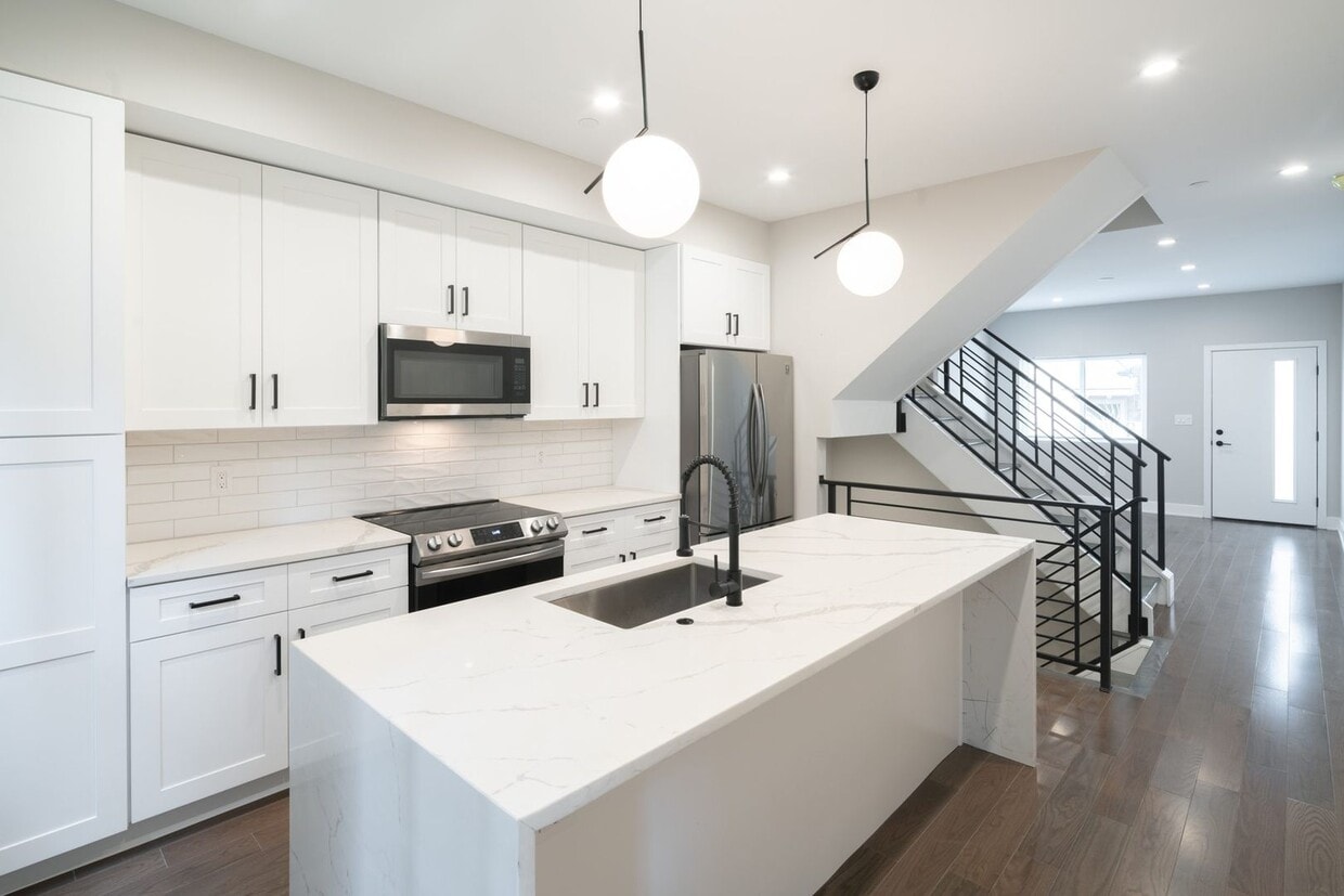 Brand New Luxury Temple Student Housing - Brand New Luxury Temple Student Housing