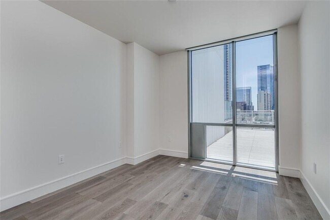 Foto del edificio - 222 West Ave