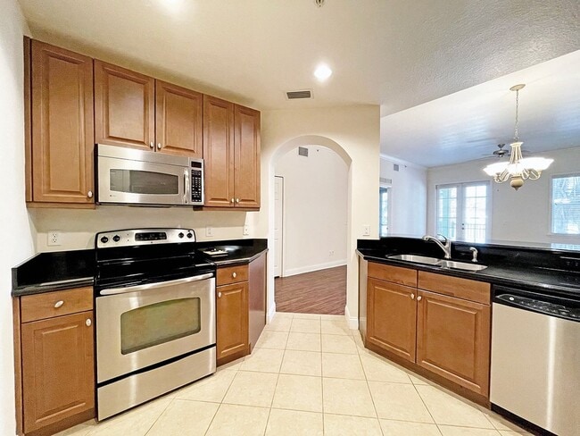 Foto del edificio - Lovely 3/2 Luxury Condo In Reunion