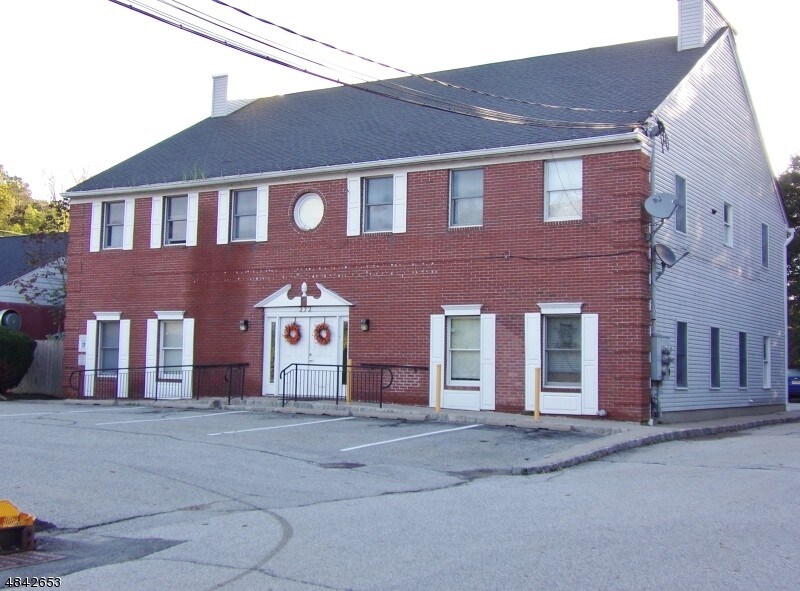 Primary Photo - 272 ROUTE 206