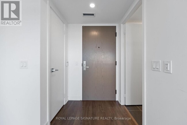 Building Photo - 30 Tretti Wy