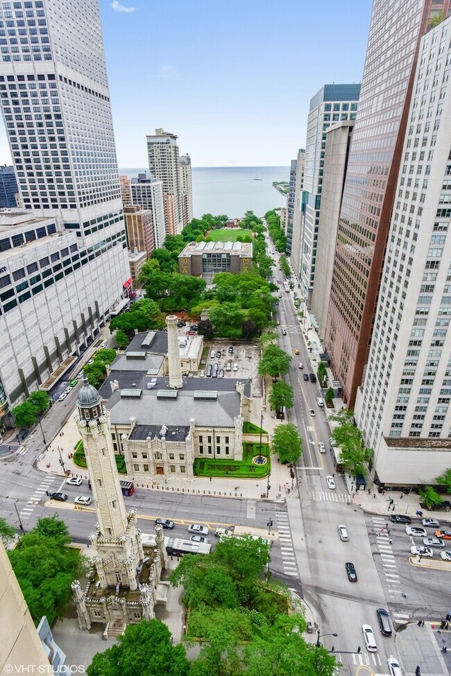 Building Photo - 800 N Michigan Ave