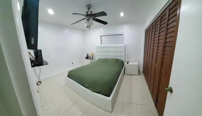 Foto del edificio - 11821 SW 123rd Ave