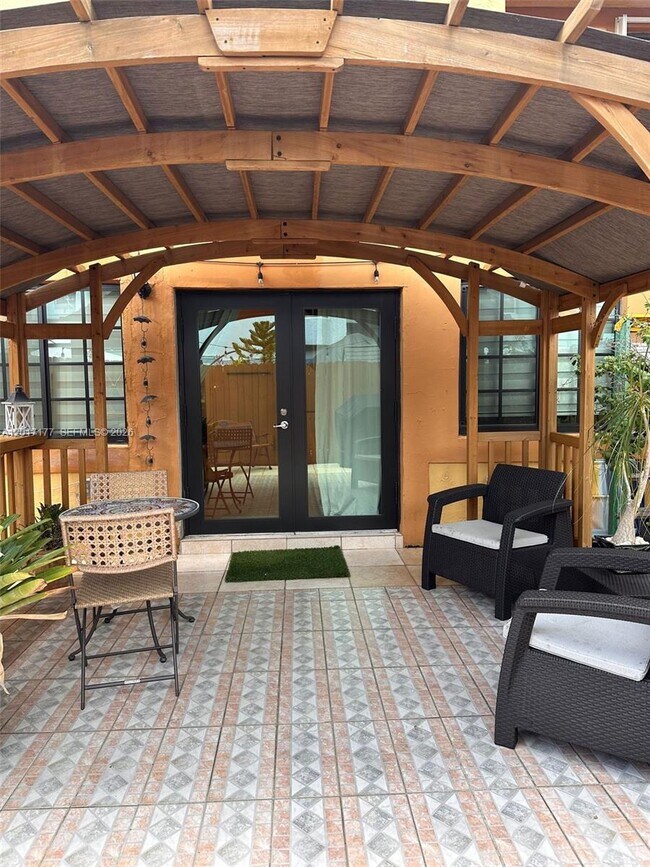 Foto del edificio - 1595 SW 122nd Ave