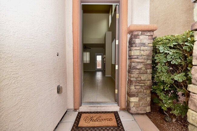 Building Photo - Beautiful Southwest 2-Story Home with Spacious Layout & Covered Patio